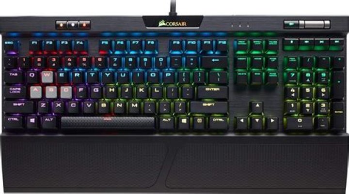 CORSAIR K70 MX Red
